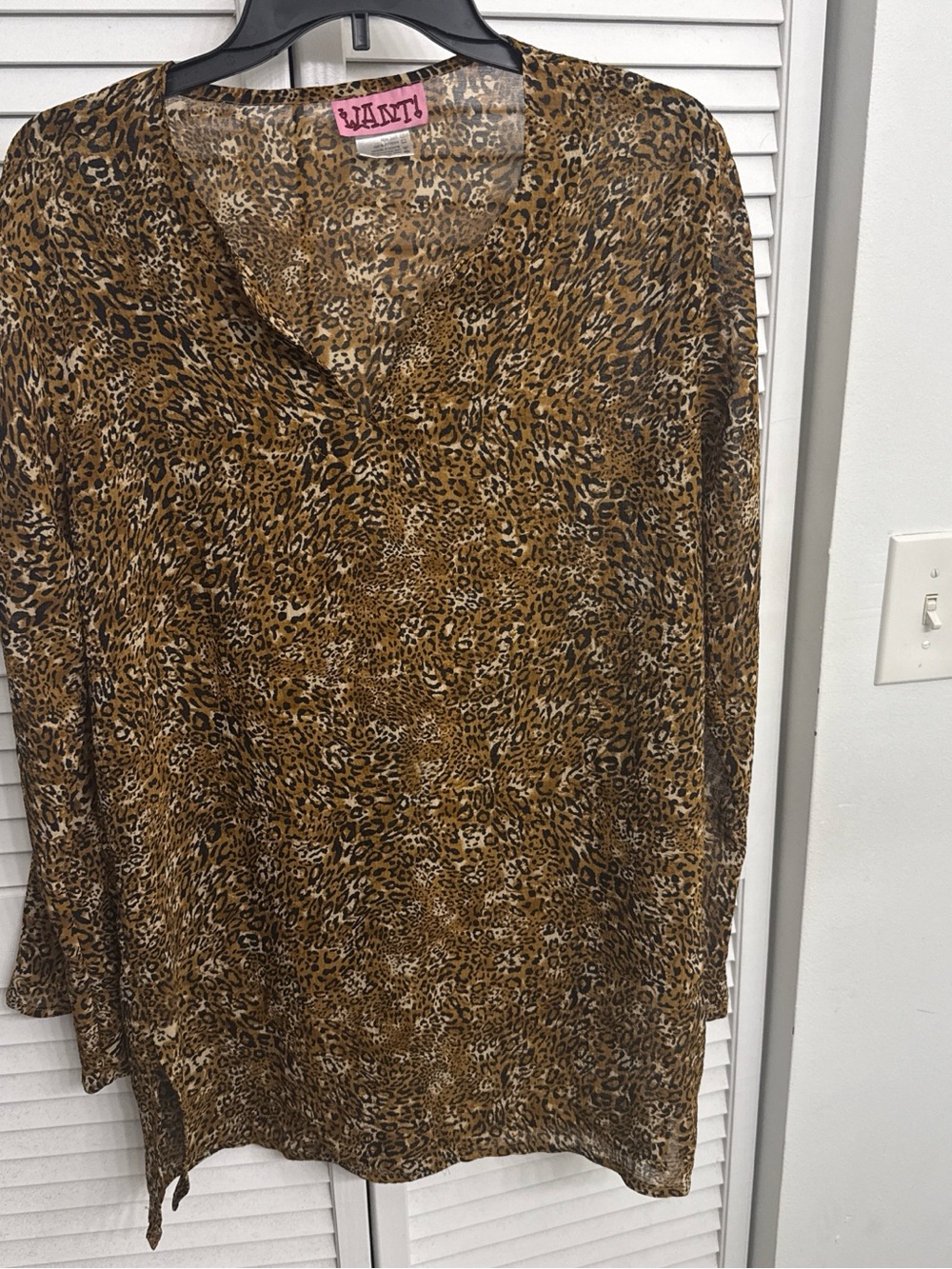 Wanted Leopard Print V-Neck Tunic in Brown and Black